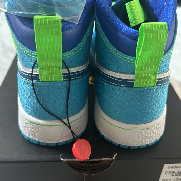 NIB Air Jordan 1 Mid SE ‘Sprite’ - Picture 4 of 5